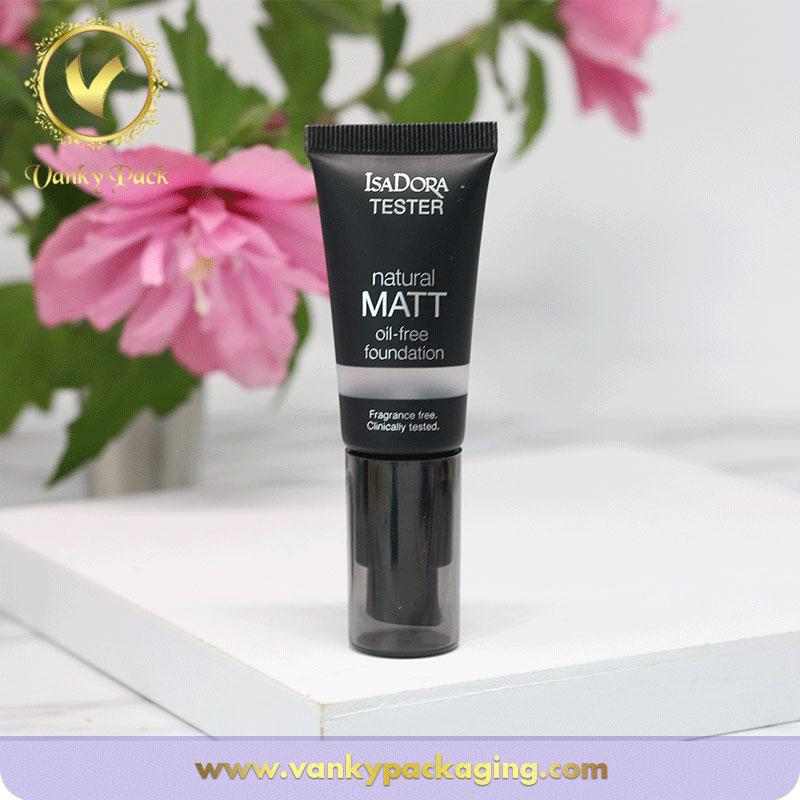 Luxury matt black cosmetics tube face cream plastic tube with pump top